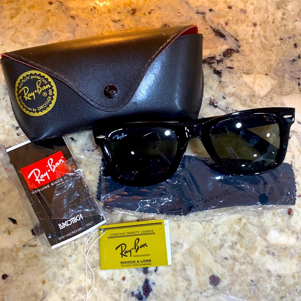 Ray-Ban Wayfarer Black Lenses